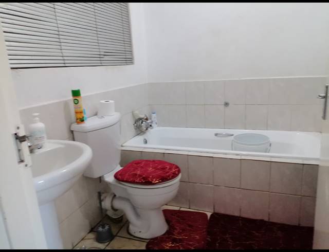 1 BEDROOM APARTMENT FOR SALE IN GREENHILLS